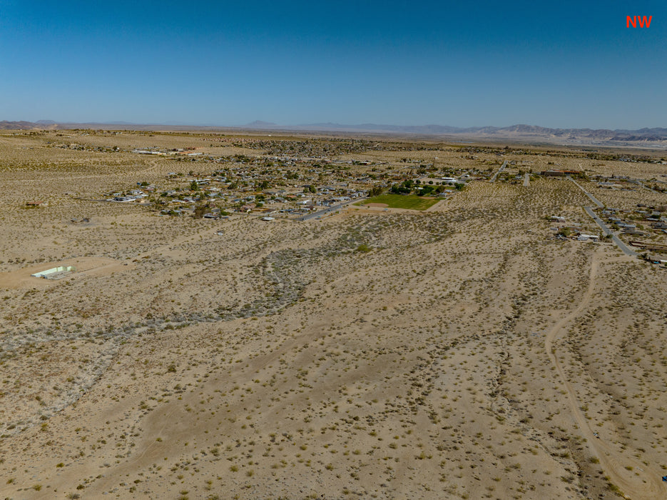 13.63 Acres Twentynine Palms, San Bernardino County, CA (Water)