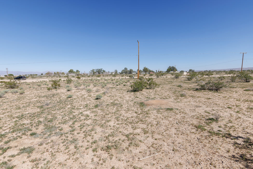 1.01 Acres Ridgecrest, Kern County, CA (Power & Water)