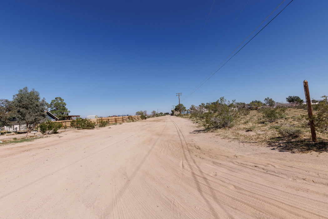 1.01 Acres Ridgecrest, Kern County, CA (Power & Water)