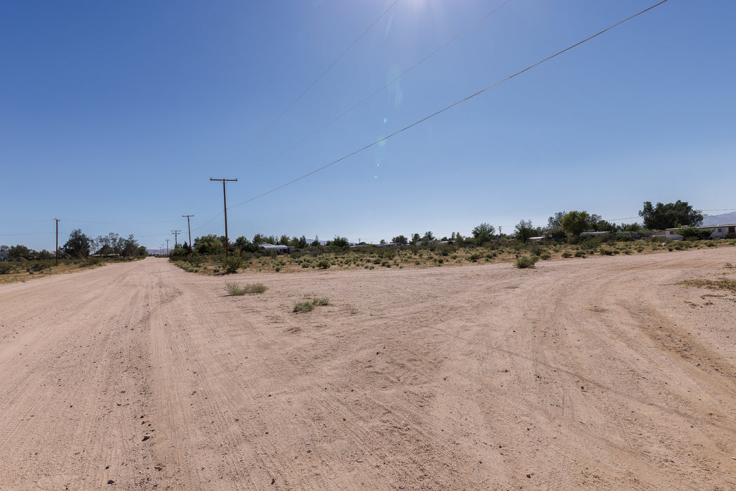 1.01 Acres Ridgecrest, Kern County, CA (Power & Water)