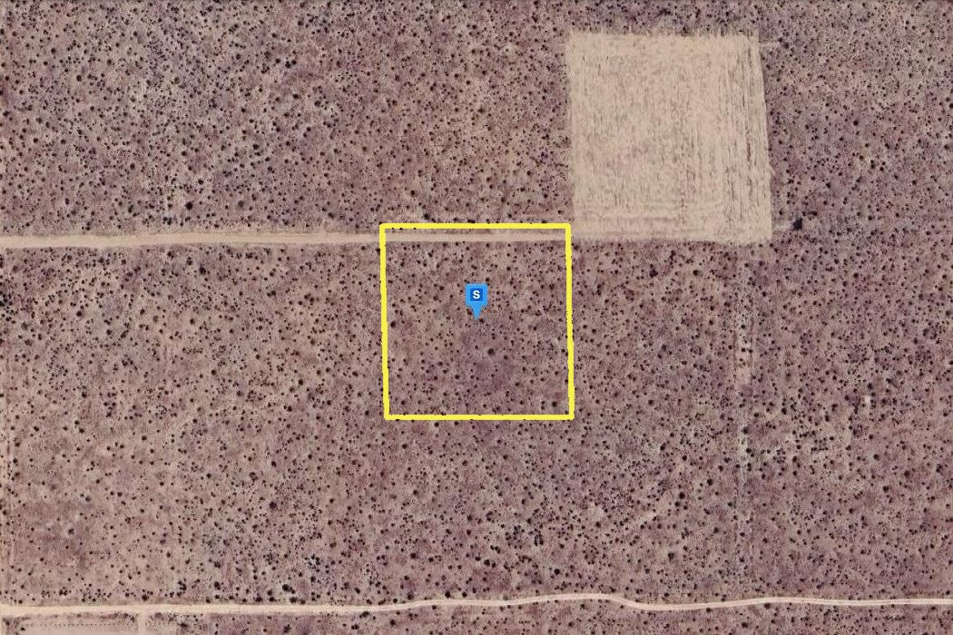 2.55 Acres California City, Kern County, CA (Commercial Lot)