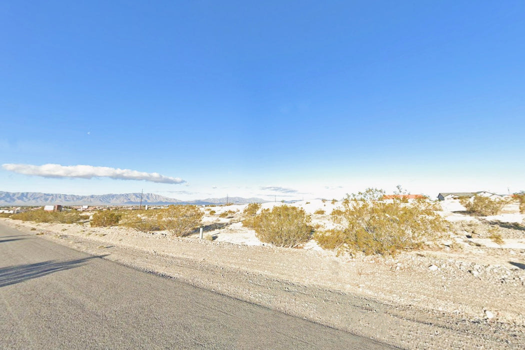 0.47 Acre Pahrump, Nye County, NV (Power & Paved Road)