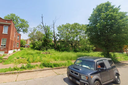 0.10 Acre Saint Louis, Saint Louis City County, MO (Power, Water, & Paved Road)
