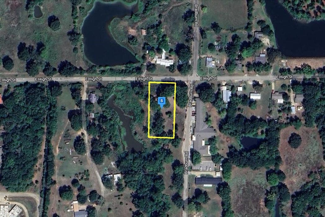 0.86 Acre Grand Saline, Van Zandt County, TX (Power, Water, & Paved Road)