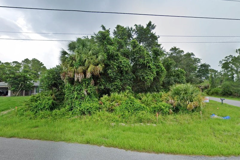 0.24 Acre North Port, Sarasota County, FL (Power & Paved Road)