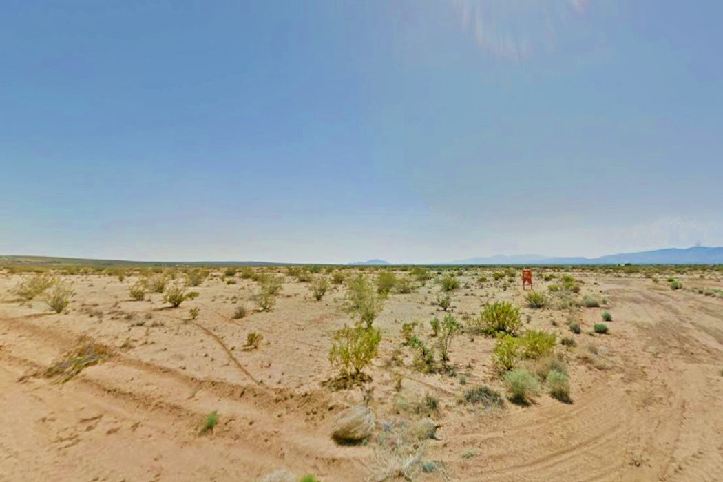 0.24 Acre California City, Kern County, CA (Paved Road)