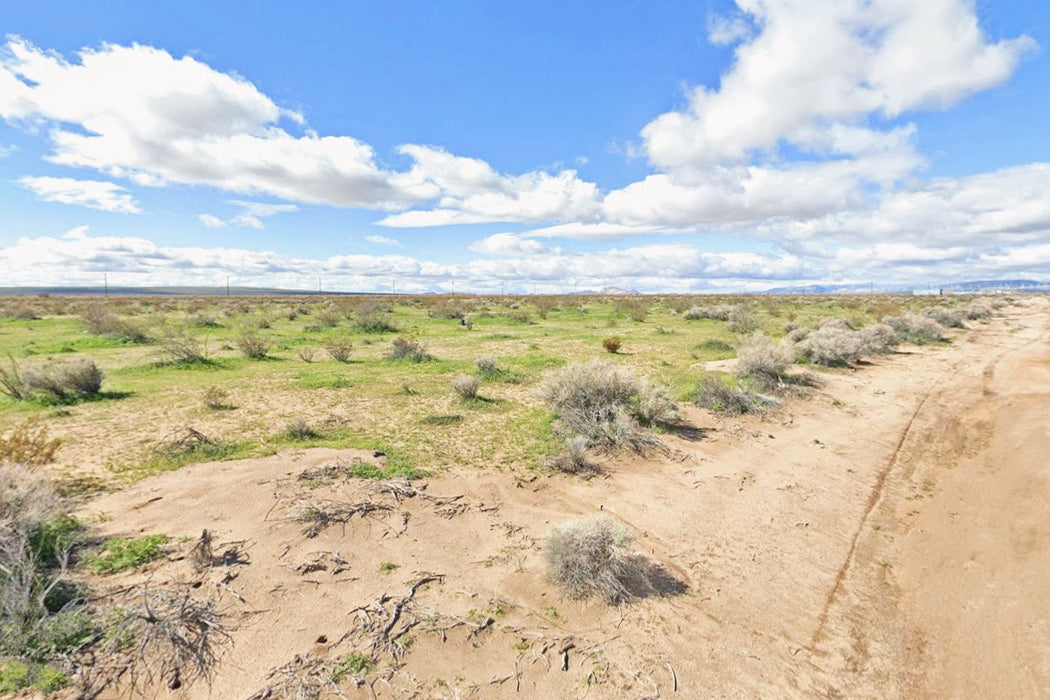 0.22 Acre California City, Kern County, CA (Water)