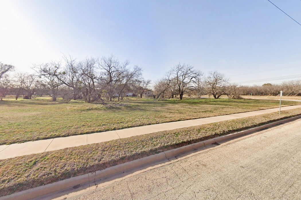 0.13 Acre Abilene, Taylor County, TX (Power, Water, & Paved Road)