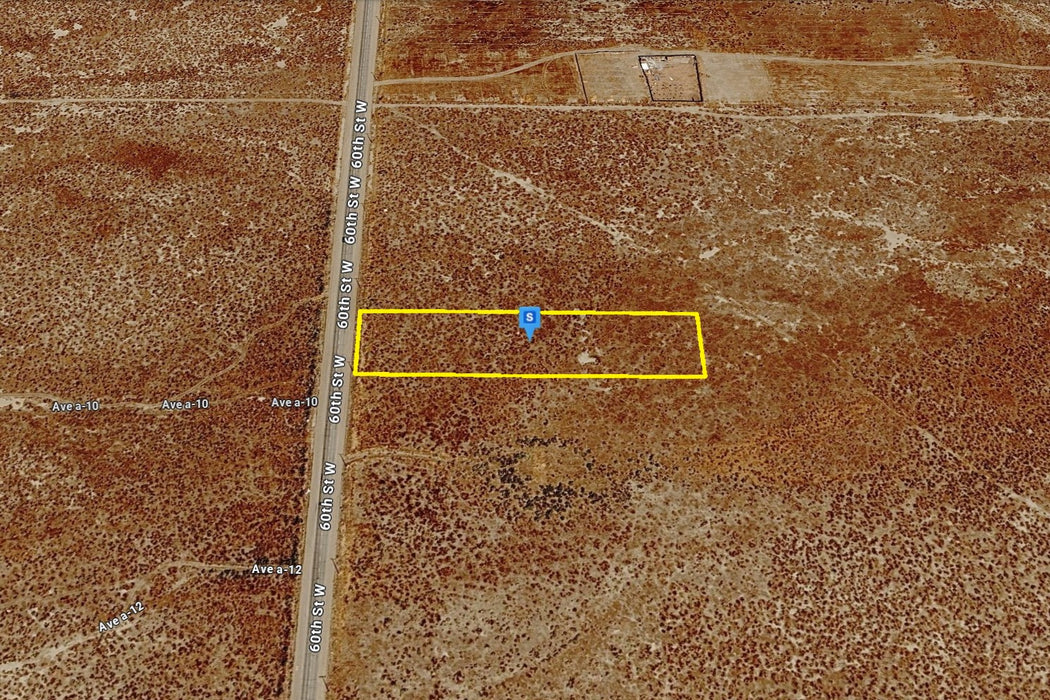 2.39 Acres Lancaster, Los Angeles County, CA (Power & Paved Road)
