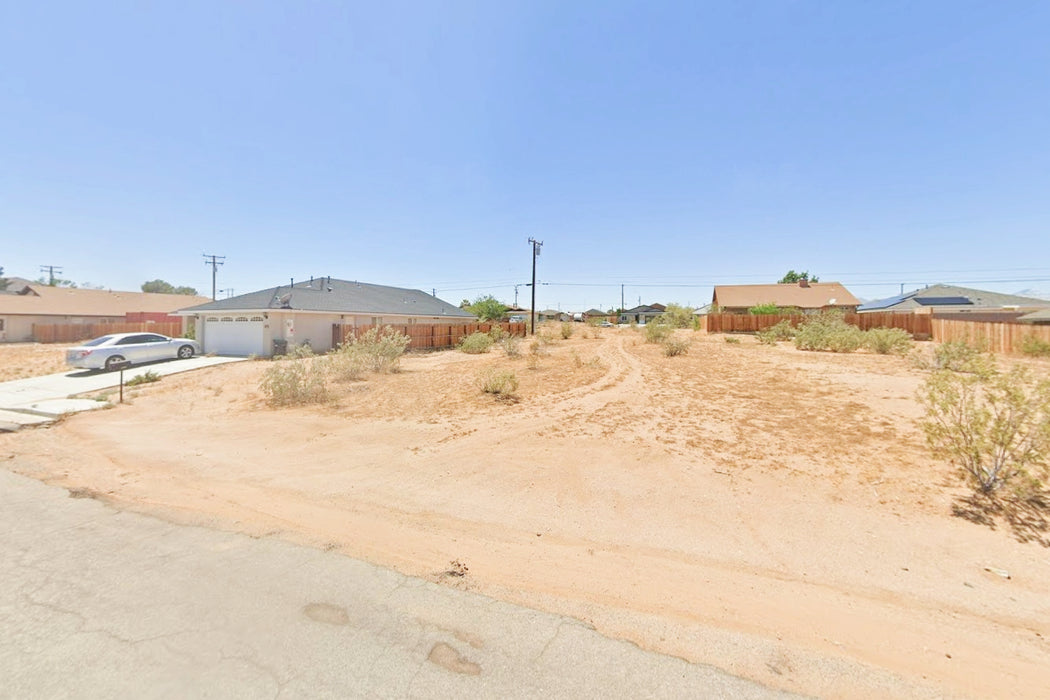0.15 Acre Ridgecrest, Kern County, CA (Power, Water, & Paved Road)
