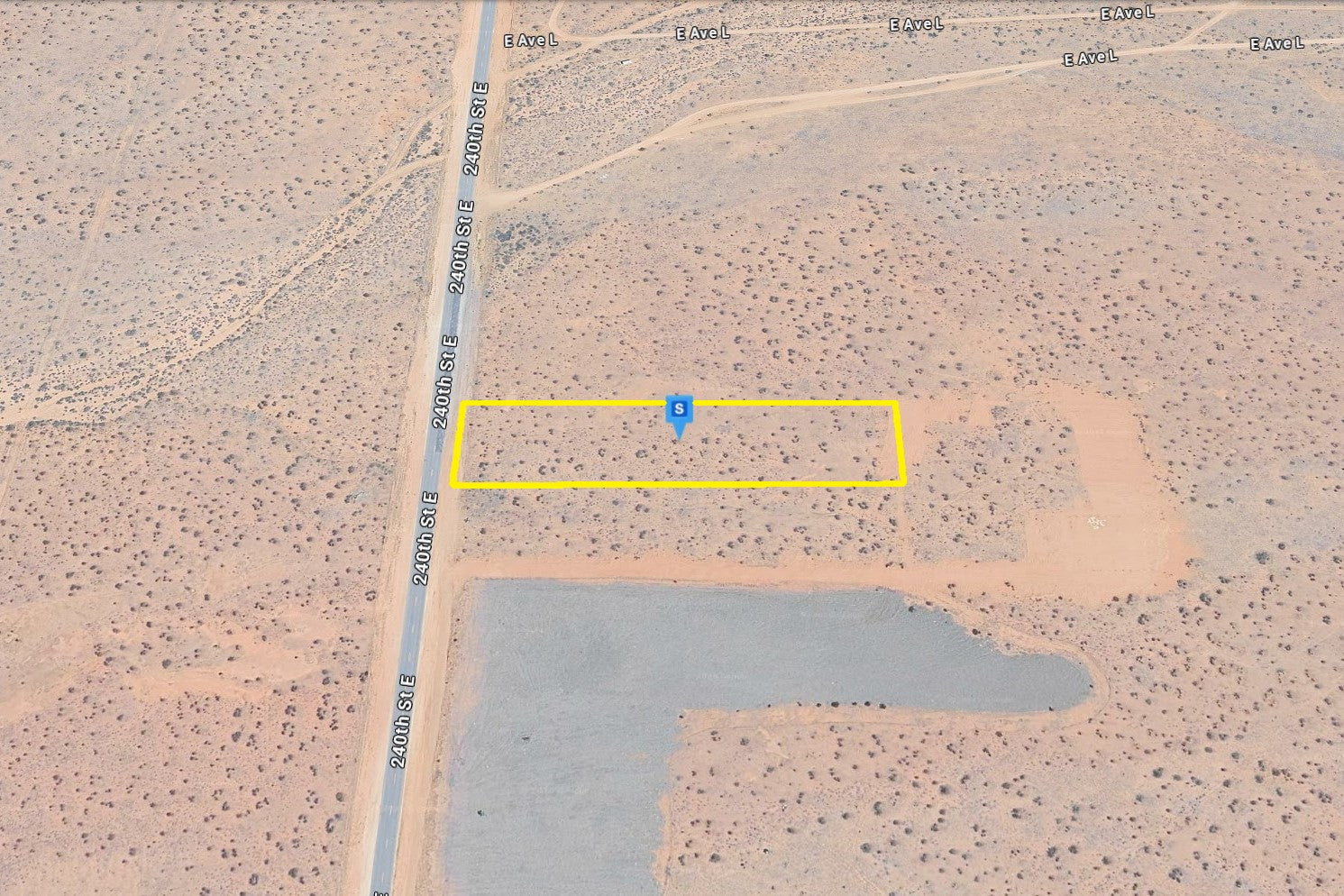 2.31 Acres Lancaster, Los Angeles County, CA (Paved Road)