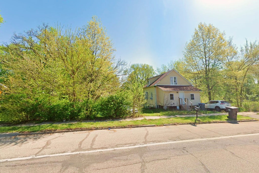 0.12 Acre Elkhart, Elkhart County, IN (Power, Water, & Paved Road)