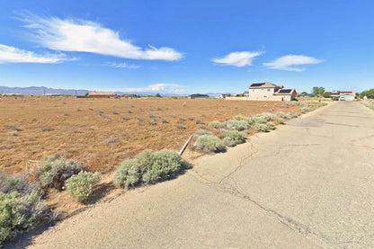 0.17 Acre California City, Kern County, CA (Power, Water, & Paved Road)