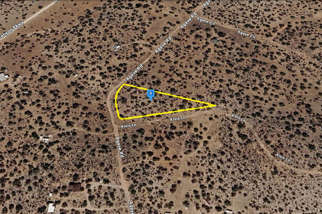 1.67 Acres Seligman, Yavapai County, AZ (Power)