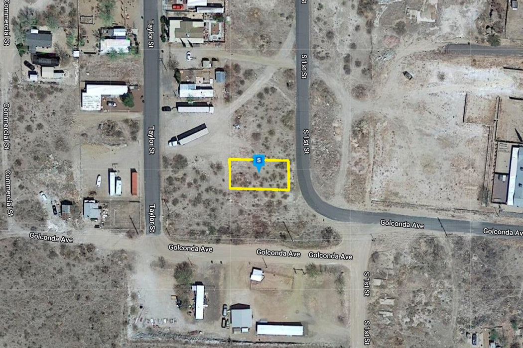 0.11 Acre Kingman, Mohave County, AZ (Power, Water, & Paved Road)
