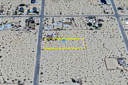 0.69 Acre Twentynine Palms, San Bernardino County, CA (Power, Water, & Paved Road)
