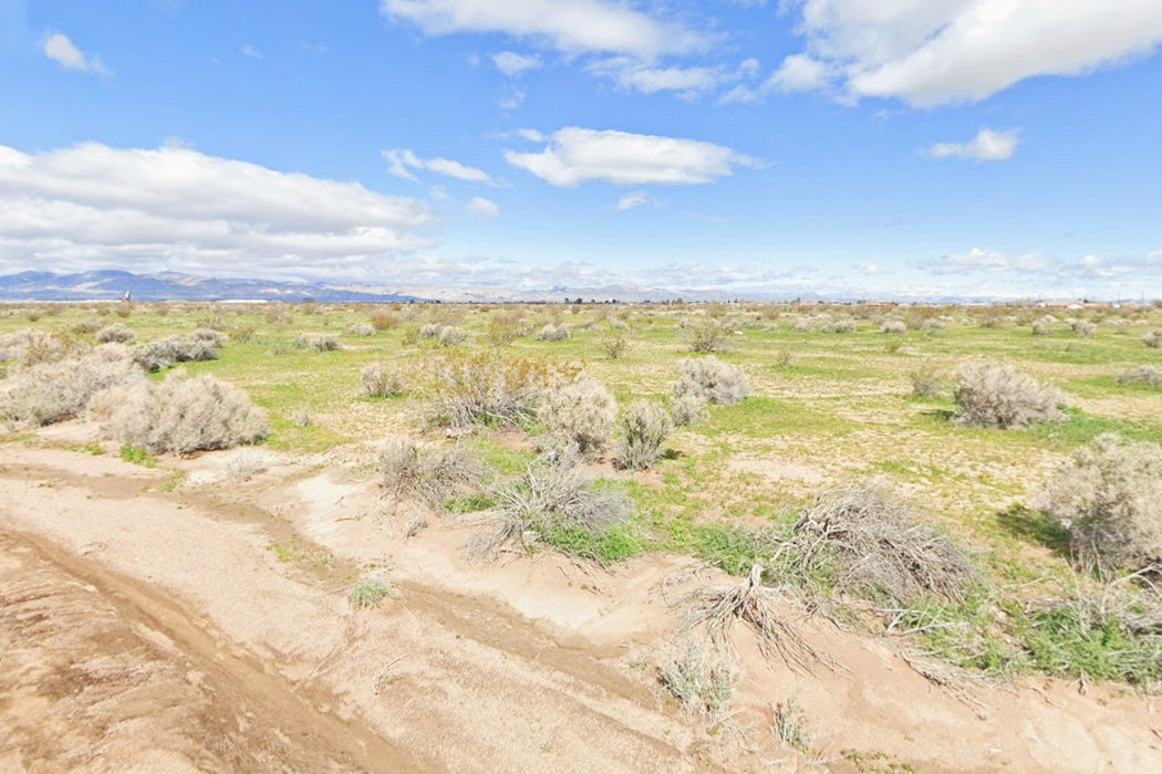 0.23 Acre California City, Kern County, CA (Power & Water)