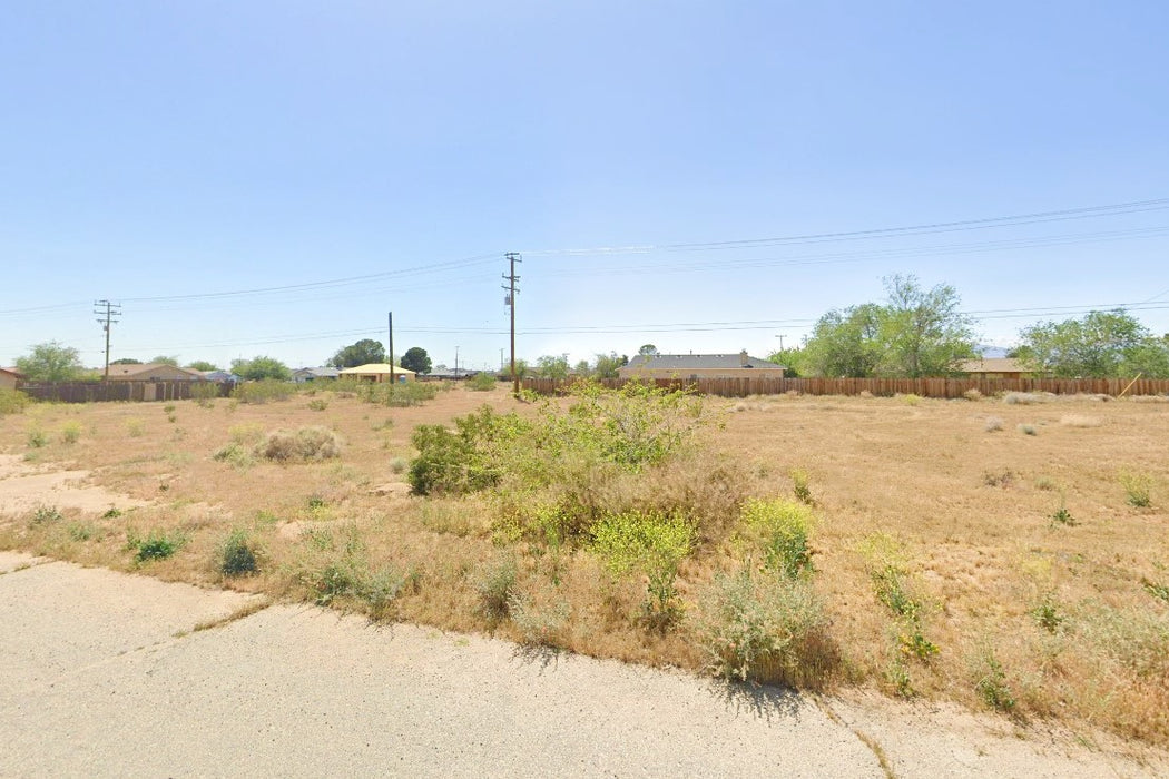 0.25 Acre California City, Kern County, CA (Power, Water, & Paved Road)