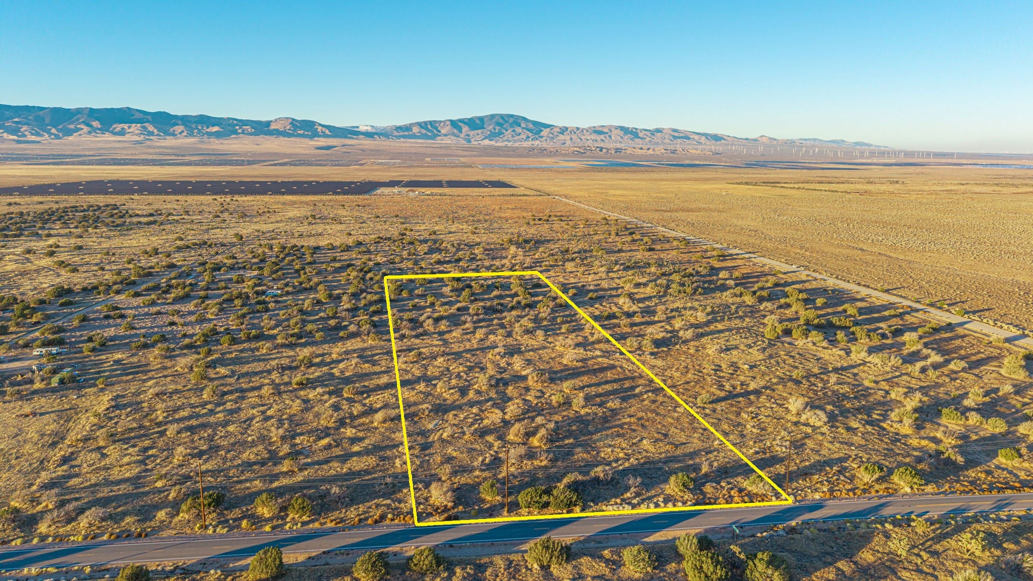 9.77 Acres Lancaster, Los Angeles County, CA (Power)