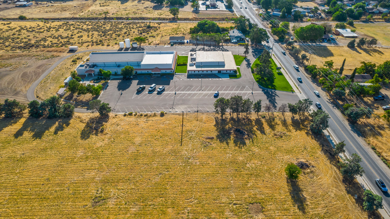 1.01 Acres Tehachapi, Kern County, CA (Power & Paved Road)