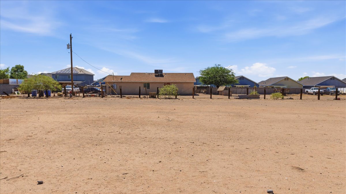 1.45 Acres Phoenix, Maricopa County, AZ (Power, Water, and Paved Road)