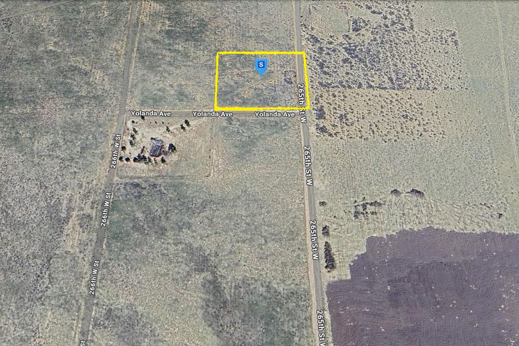 2.52 Acres Rosamond, Kern County, CA (Power)