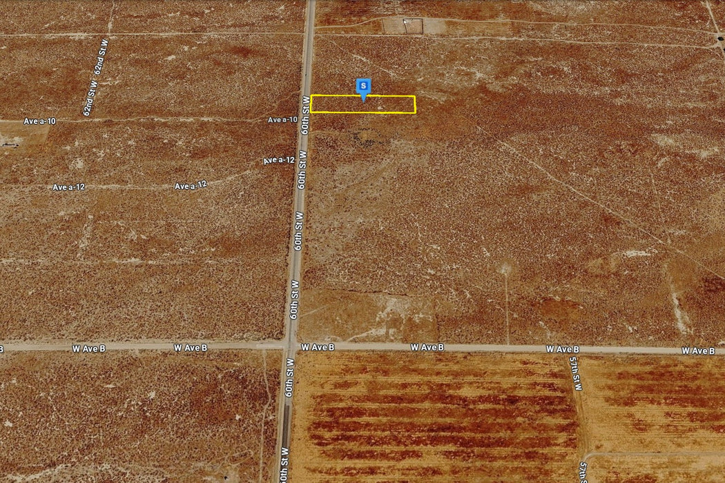 2.39 Acres Lancaster, Los Angeles County, CA (Power & Paved Road)