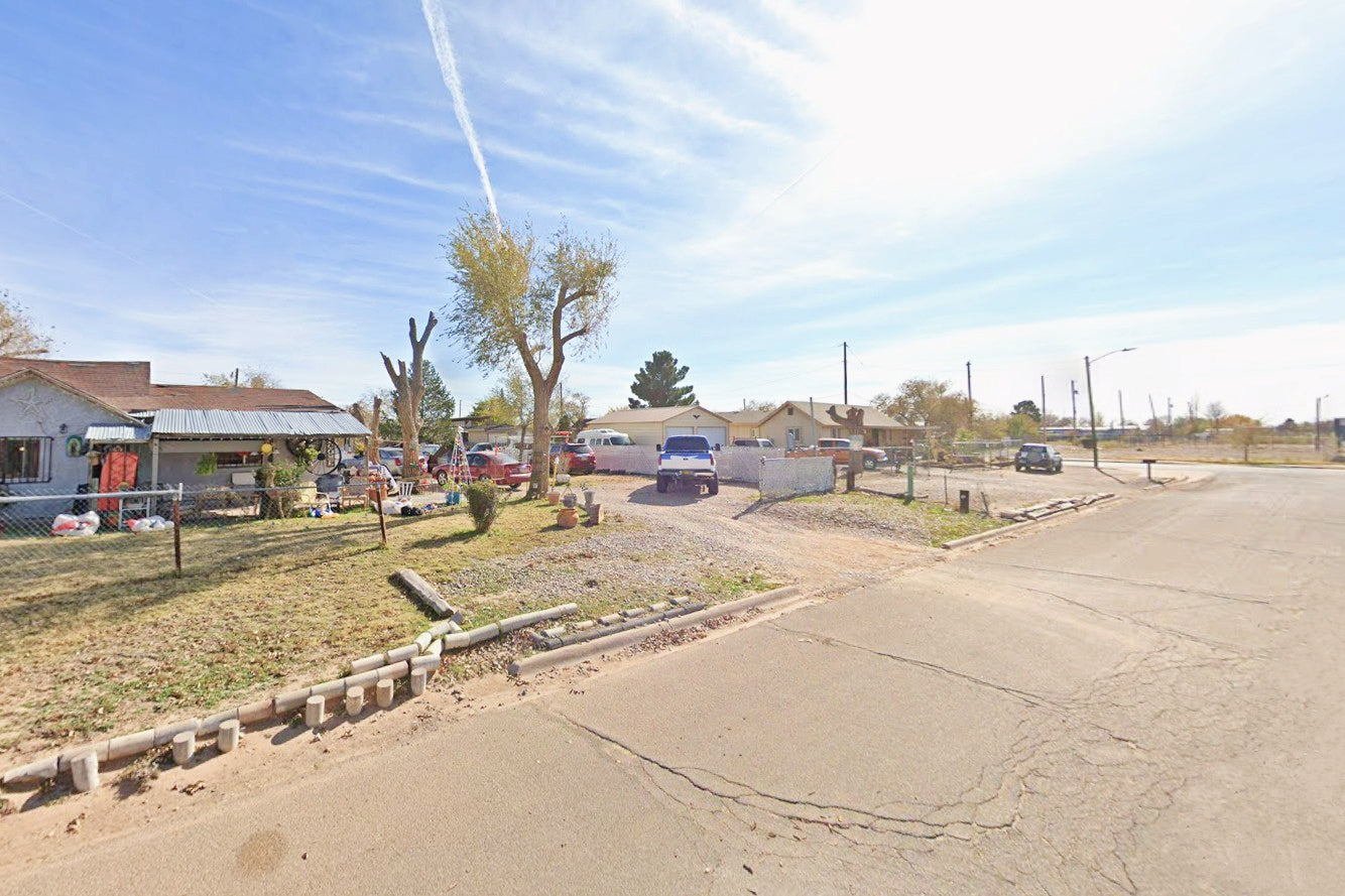 0.19 Acre Roswell, Chaves County, NM (Power, Water, & Paved Road)