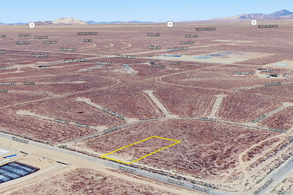 0.66 Acre California City, Kern County, CA (Water & Paved Road)