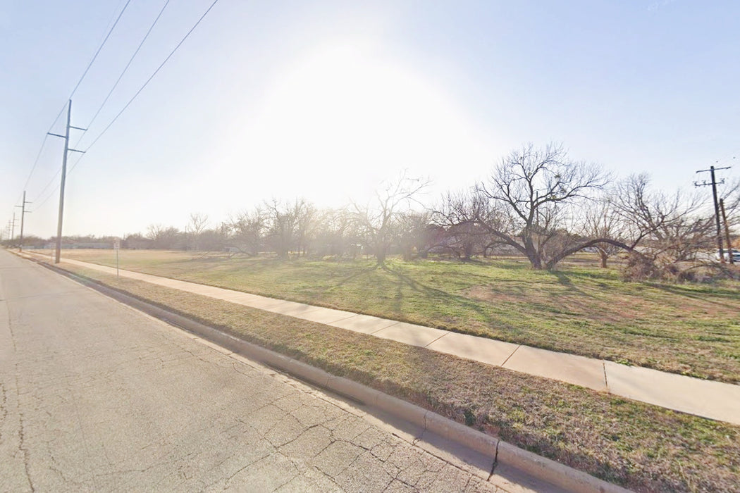 0.13 Acre Abilene, Taylor County, TX (Power, Water, & Paved Road)