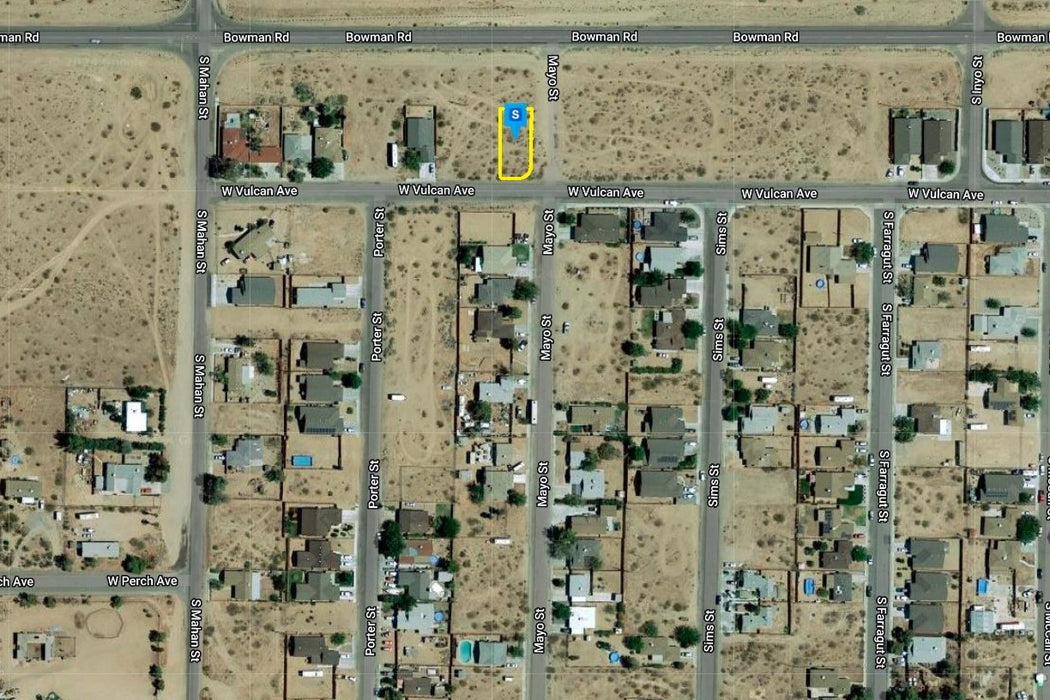 0.14 Acre Ridgecrest, Kern County, CA (Power, Water, & Paved Road)