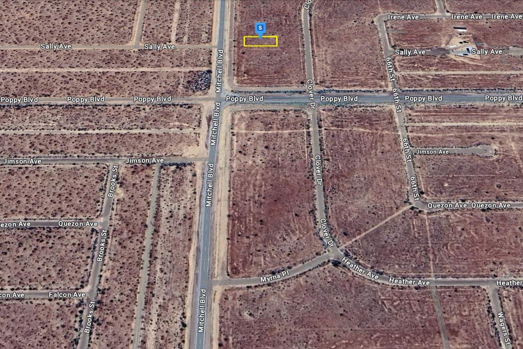 0.22 Acre California City, Kern County, CA (Water & Paved Road)