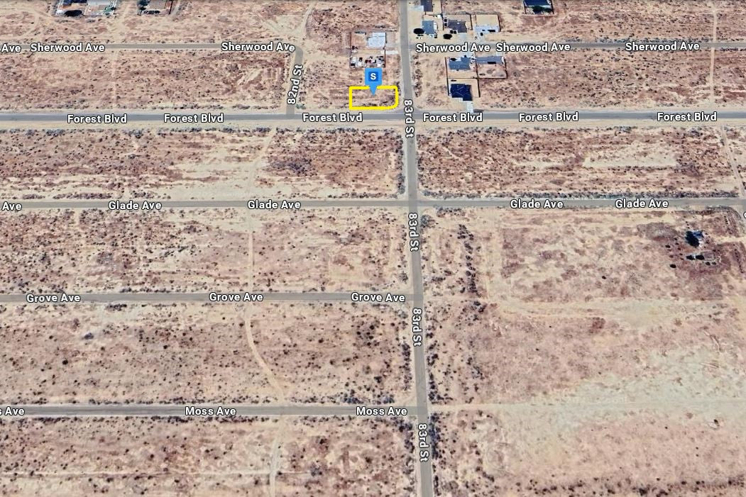0.24 Acre California City, Kern County, CA (Power, Water, & Paved Road)