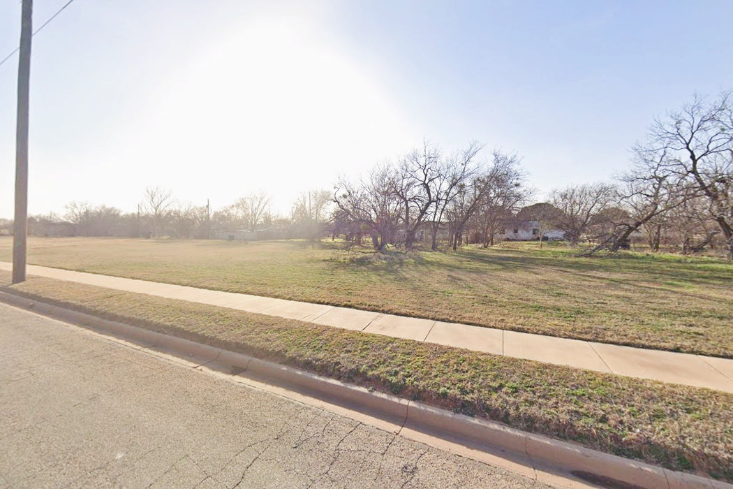 0.13 Acre Abilene, Taylor County, TX (Power, Water, & Paved Road)