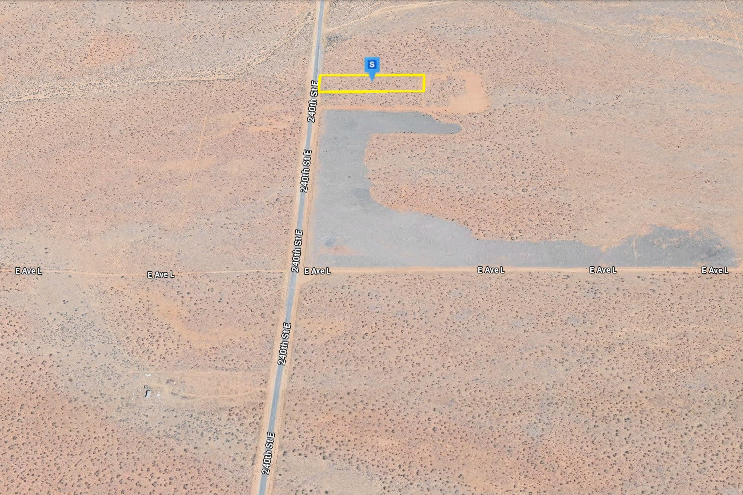 2.31 Acres Lancaster, Los Angeles County, CA (Paved Road)