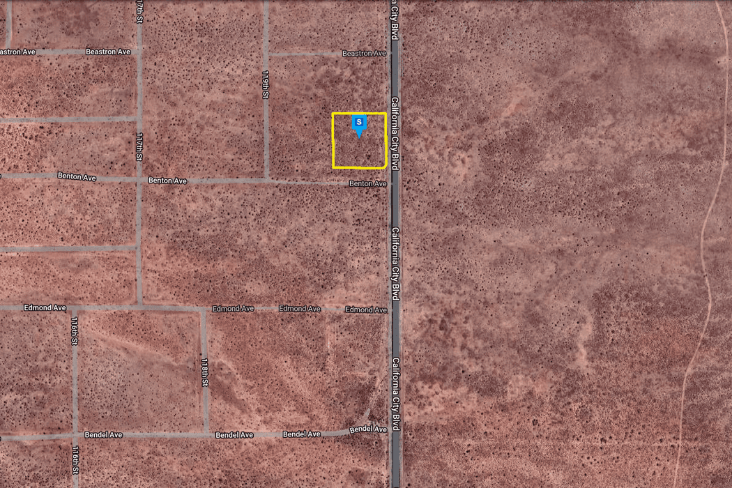 1.85 Acres California City, Kern County, CA (Paved Road)