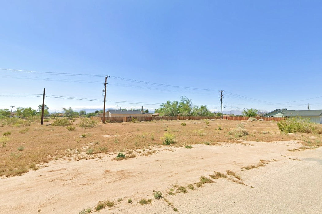 0.25 Acre California City, Kern County, CA (Power, Water, & Paved Road)