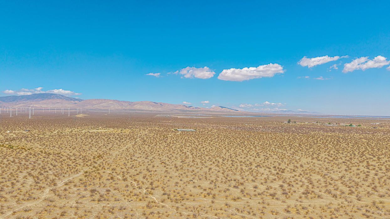10 Acres Rosamond, Kern County, CA