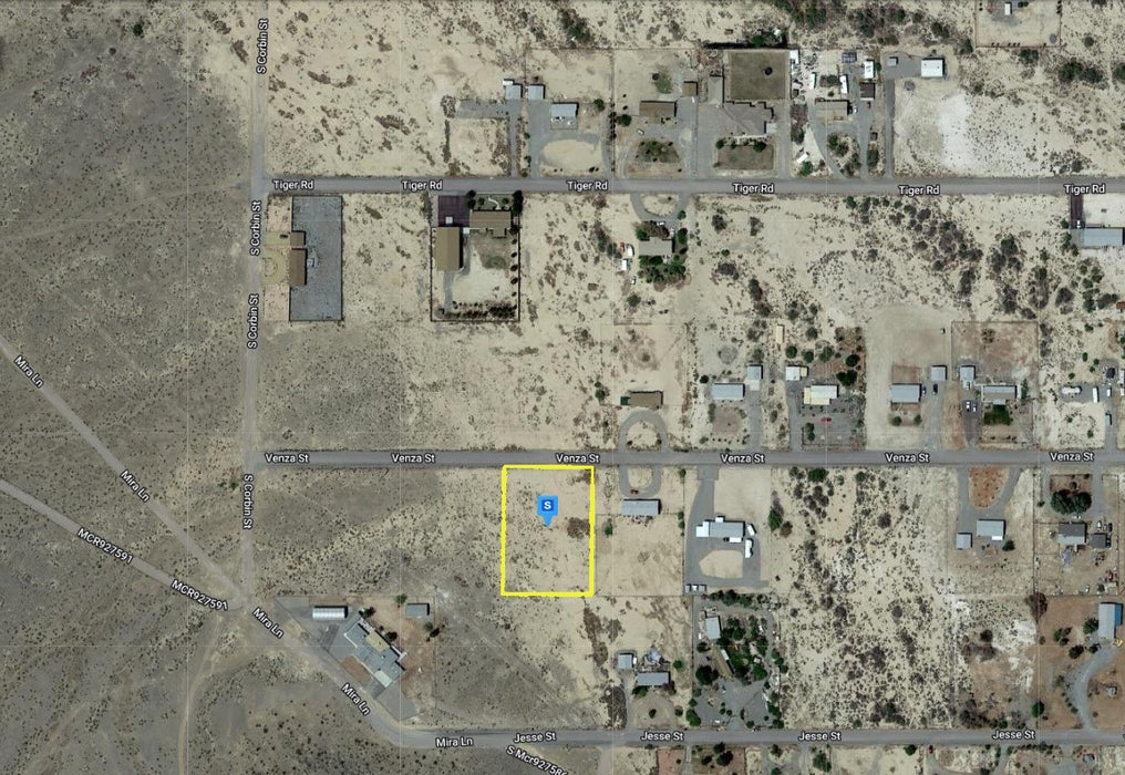 0.92 Acre Pahrump, Nye County, NV (Power & Paved Road)