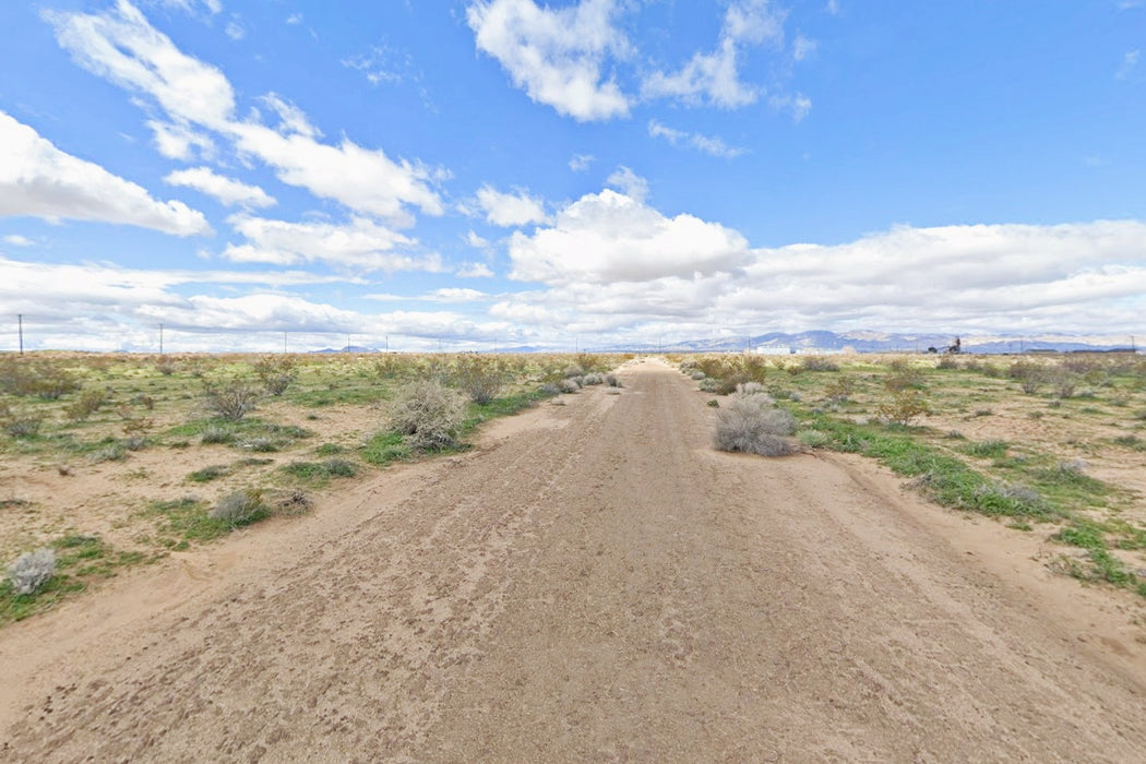 0.24 Acre California City, Kern County, CA (Water)