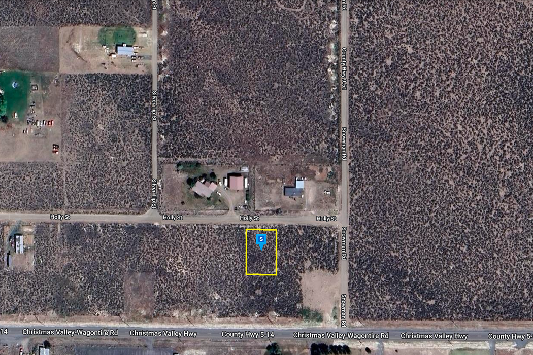 0.34 Acre Christmas Valley, Lake County, OR (Commercial Lot, Power, & Water)