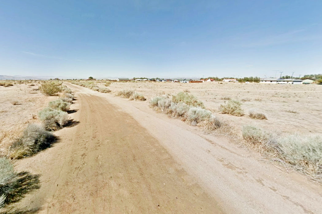 0.24 Acre California City, Kern County, CA (Power & Water)