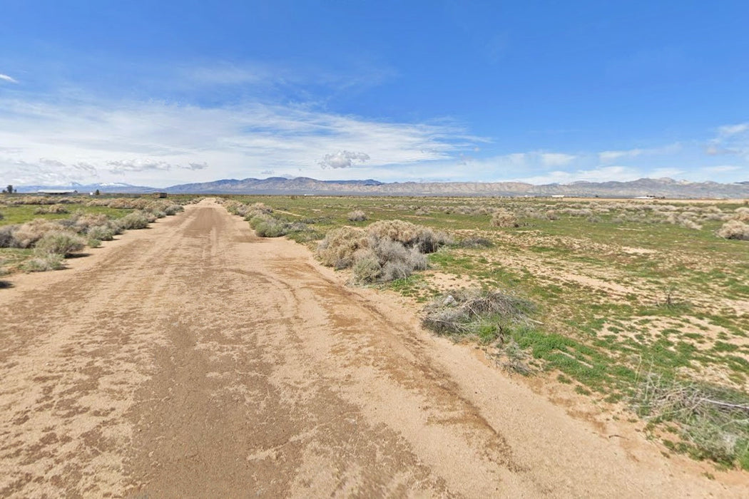 0.23 Acre California City, Kern County, CA (Water)