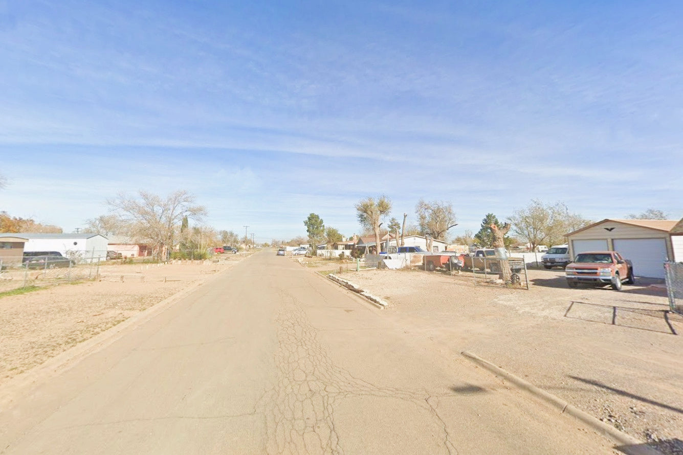 0.19 Acre Roswell, Chaves County, NM (Power, Water, & Paved Road)