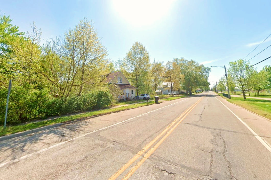 0.12 Acre Elkhart, Elkhart County, IN (Power, Water, & Paved Road)