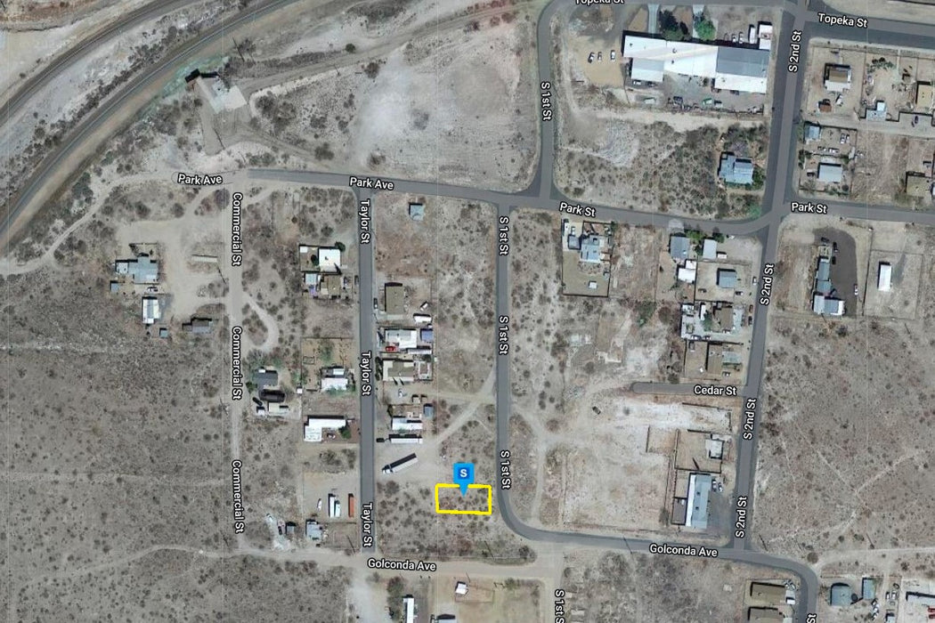 0.11 Acre Kingman, Mohave County, AZ (Power, Water, & Paved Road)