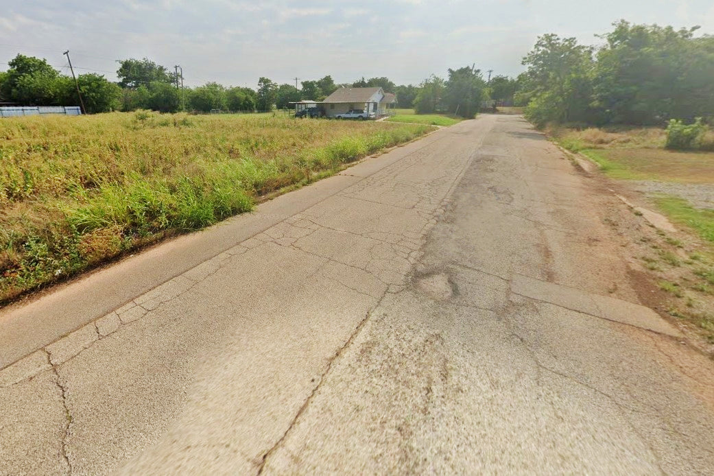 0.16 Acre Wichita Falls, Wichita County, TX (Power, Water, & Paved Road)