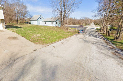 0.08 Acre Kansas City, Wyandotte County, KS (Power, Water, & Paved Road)