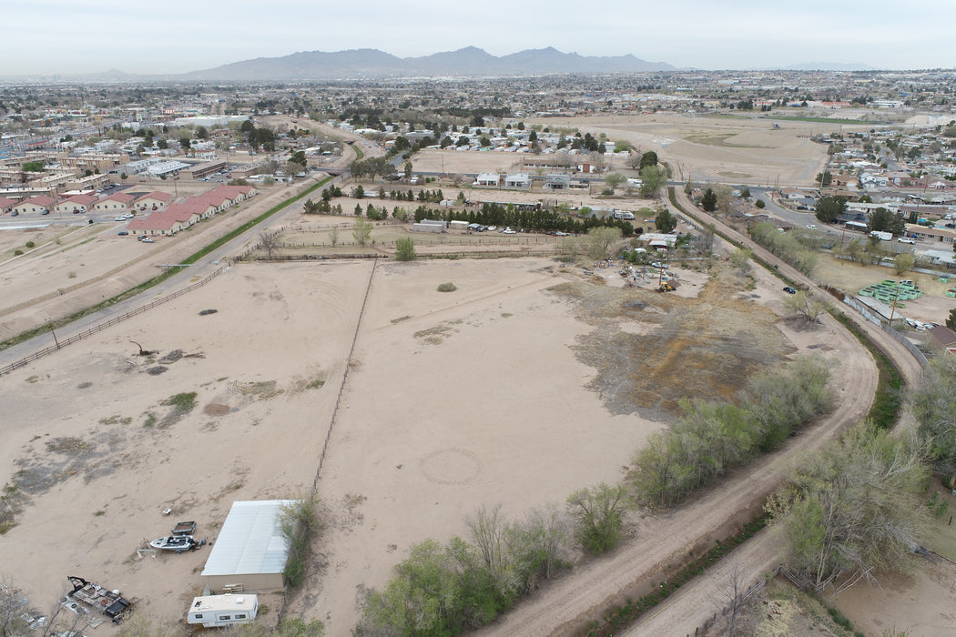 2.77 Acres El Paso, El Paso County, TX (Power & Water)