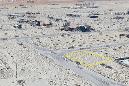 0.18 Acre Desert Hot Springs, Riverside County, CA (Power, Water, & Paved Road)